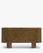 Buffet moderne en laiton au design épuré et à l'élégance contemporaine pour le salon
