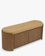 Banc en tissu moderne avec design arrondi et matériaux de qualité pour chambre et entrée