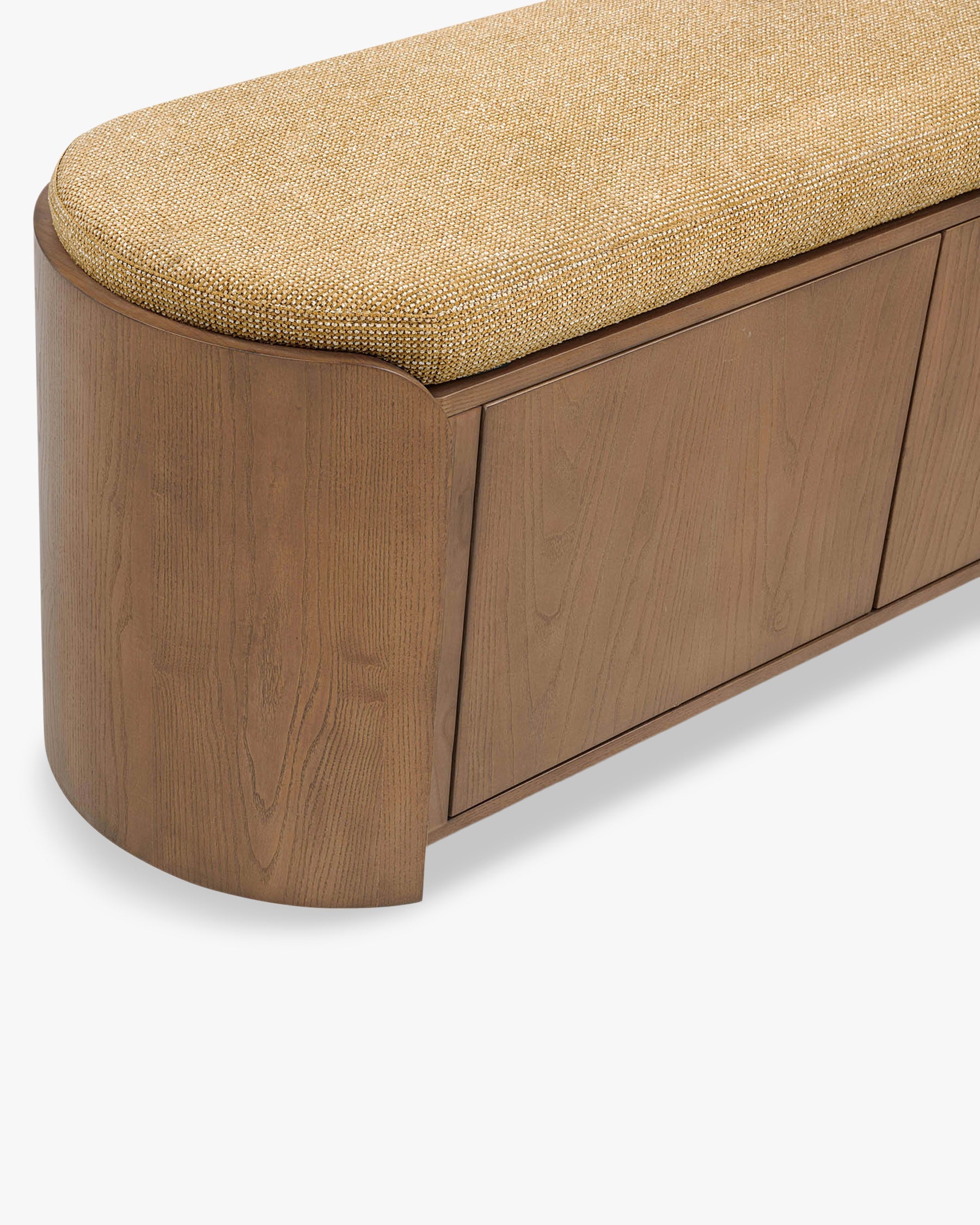 Banc en tissu moderne avec design arrondi et matériaux de qualité pour chambre et entrée