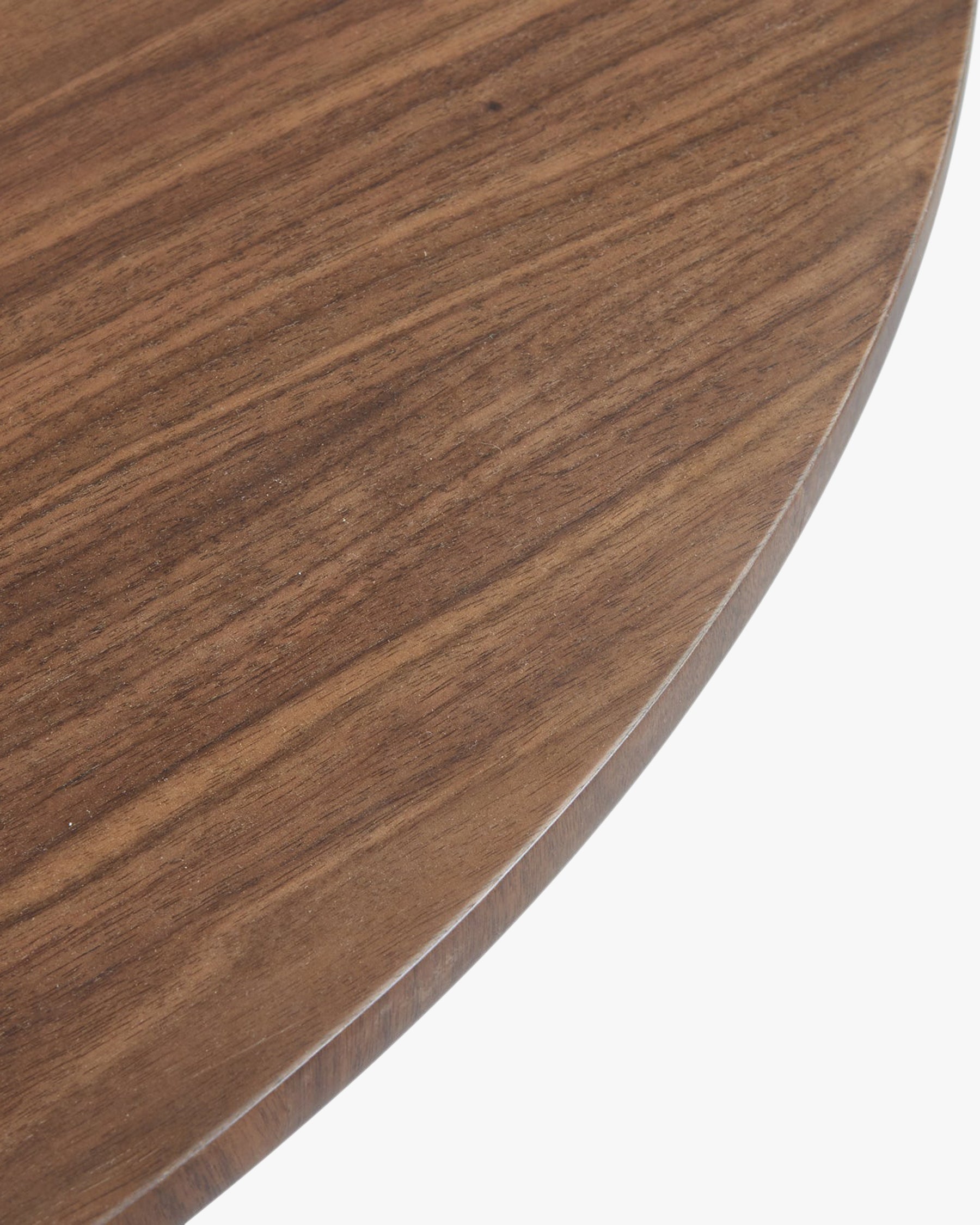 Table à manger extensible contemporaine en bois composite et chêne avec piètement unique et capacité modulaire