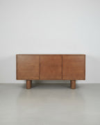 Buffet en bois minimaliste au design naturel et style moderne pour salon