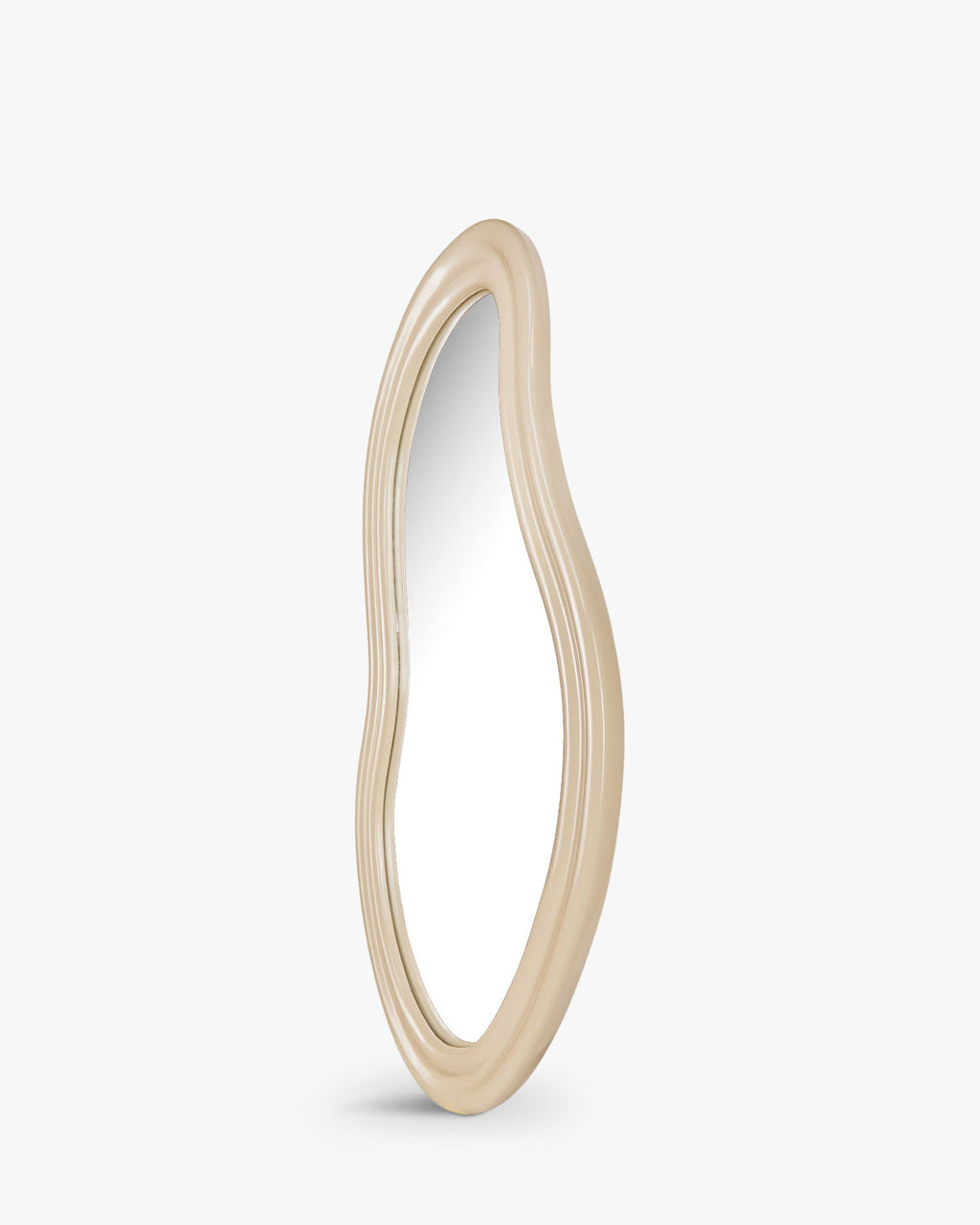 Miroir sur pied en bois naturel peint au look intemporel et à l'installation facile pour chambre et salon
