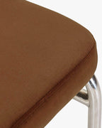 Chaise de salle à manger en tissu vintage avec style intemporel et dossier raffiné, pour salon, chambre et salle à manger