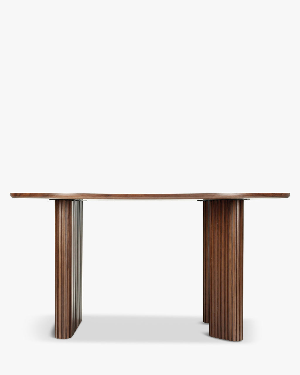 Table de salle à manger contemporaine en bois composite, design fonctionnel et élégant