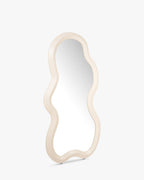 Miroir en résine chaude avec ton beige et effet amplificateur de lumière pour chambre, entrée et salon