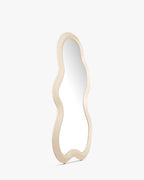 Miroir en résine chaude avec ton beige et effet amplificateur de lumière pour chambre, entrée et salon