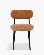 Fauteuil rétro Boucle avec 3 coloris et format polyvalent pour salon et salle à manger