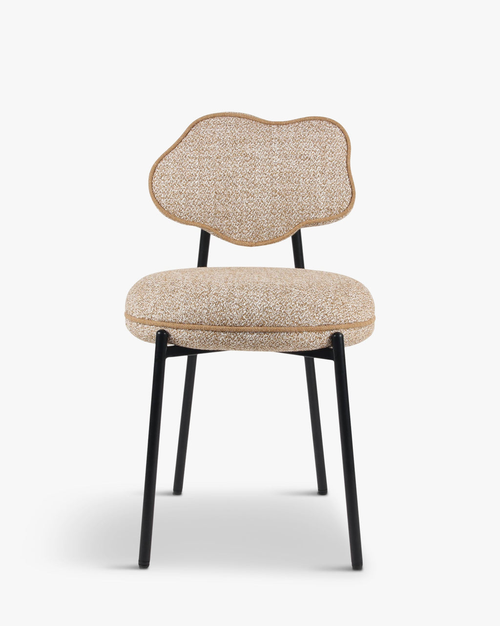 Chaise sculpturale en tissu avec dossier éclaboussé de peinture organique et format compact pour salon et salle à manger