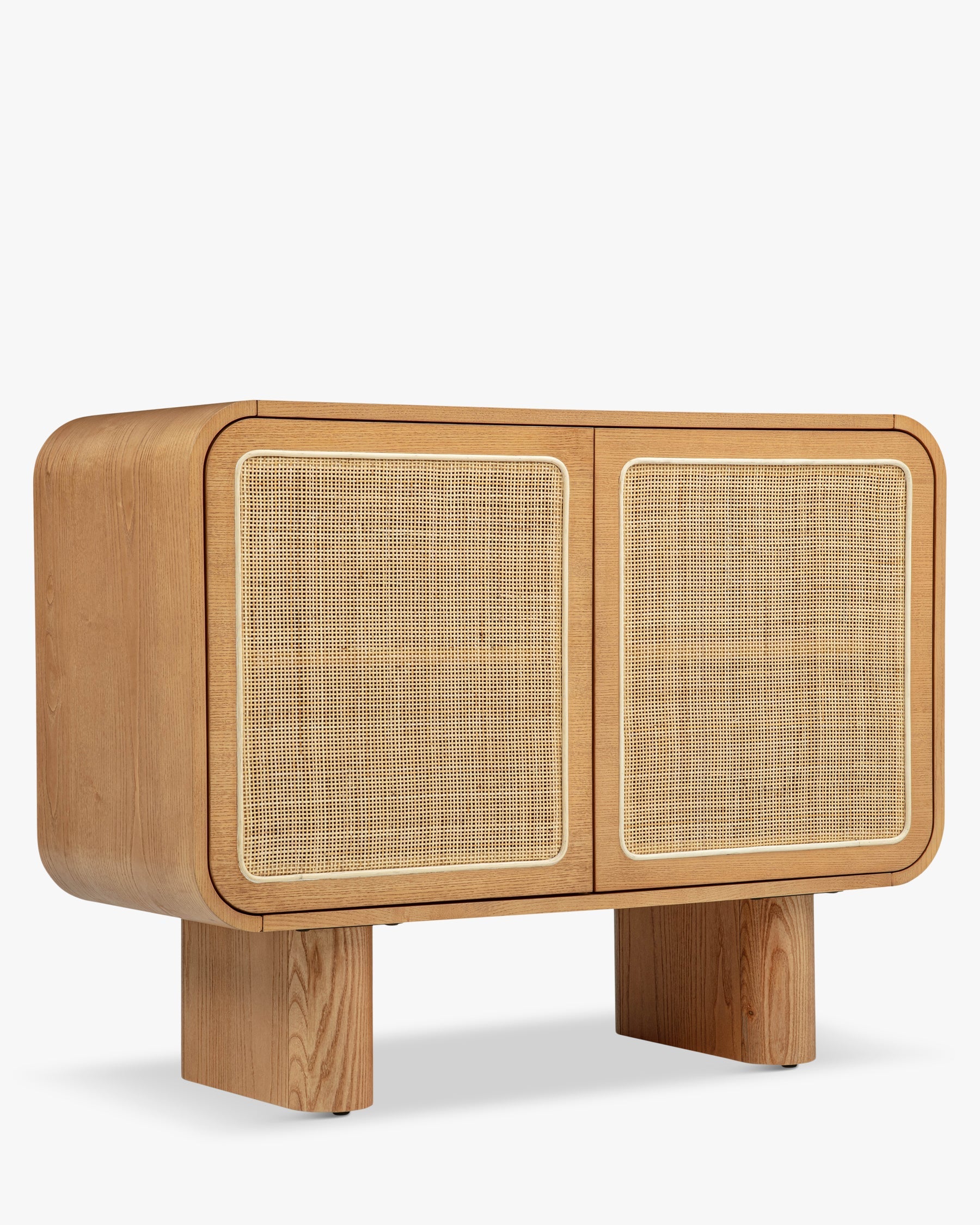 Buffet scandinave/bohème en bois, format compact et polyvalent, idéal salon et chambre