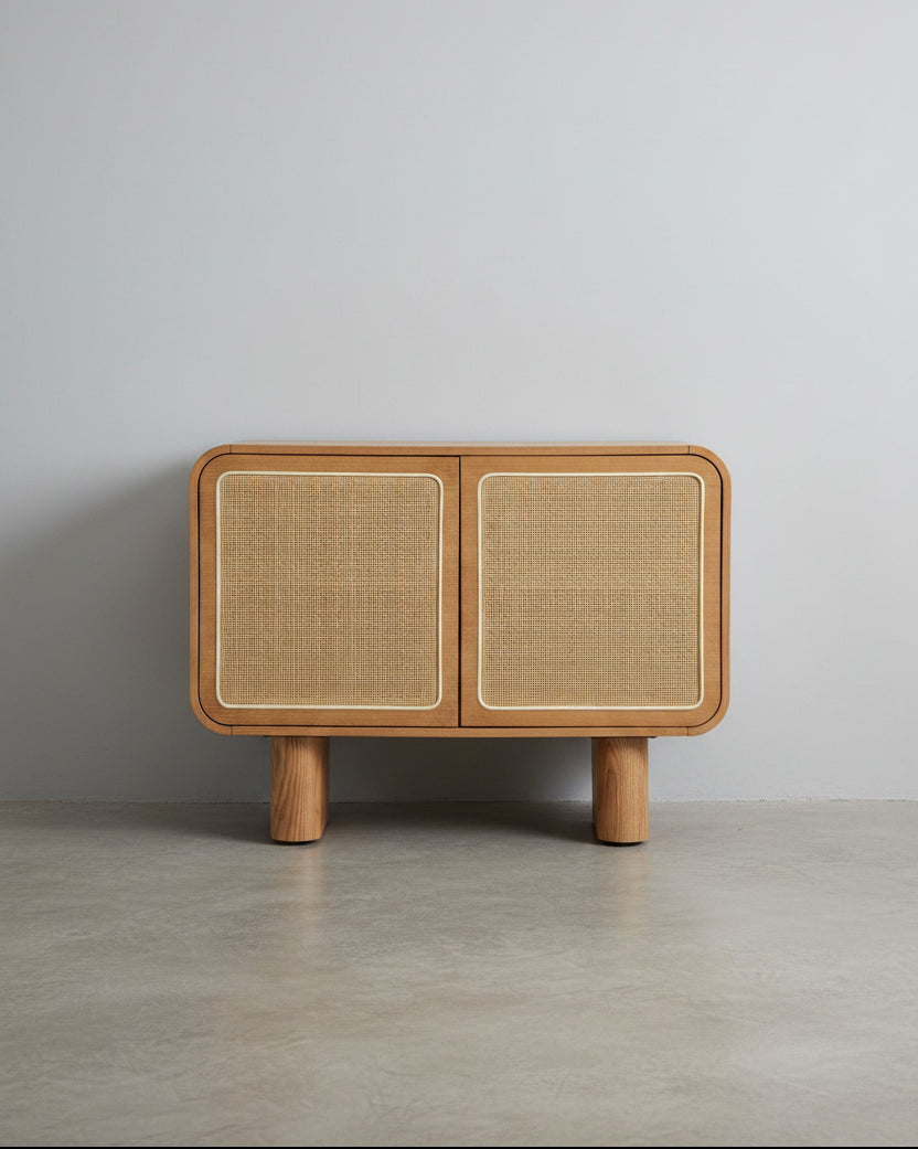 Buffet scandinave/bohème en bois, format compact et polyvalent, idéal salon et chambre