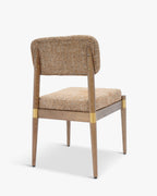 Chaise en tweed artisanal et frêne massif avec détails en laiton et utilisation polyvalente salon, bureau et professionnel