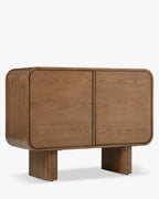 Buffet en bois rétro avec organisation optimale et style chaleureux pour le salon, la chambre et le bureau à domicile