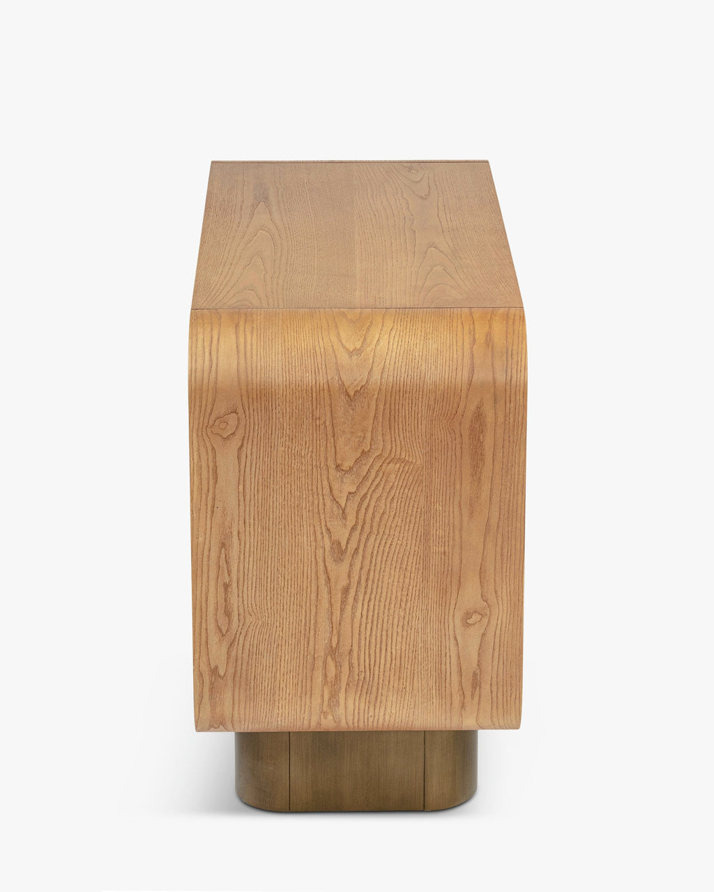 Buffet rétro en bois clair et bronze avec coins arrondis et pieds cylindriques pour salon