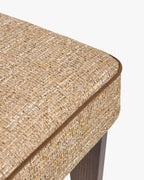 Chaise moderniste des années 70 en frêne massif et tissu avec ressorts ensachés et finition noyer pour salon et salle à manger