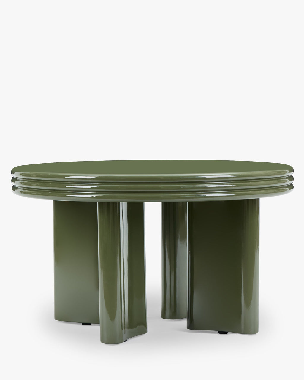 Table basse sculpturales laquée kaki avec base ovale et détails de bord demi-rond, pour salon