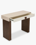 Console Graphic en frêne laqué et noyer avec demi-relief et contraste sable/blanc cassé pour salon et entrée