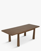 Table à manger extensible en frêne teinté noyer de fabrication artisanale avec pieds fuselés sculptés Salle à manger