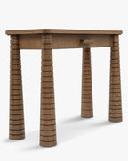 Console en frêne artisanal teinté noyer avec pieds fuselés sculptés et tiroir intégré Salon et Entrée