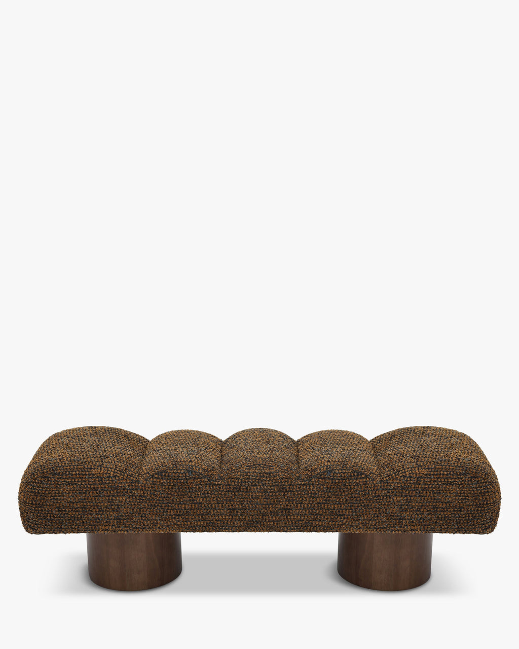 Banc en tissu doux aux formes arrondies et à l'assise accueillante pour salon et chambre