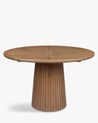 Table à manger extensible en frêne teinté noyer sobre avec salle à manger de style élégant