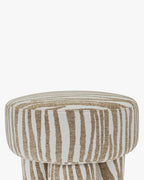 Tabouret zébré graphique en tissu, format compact, pour salon et entrée
