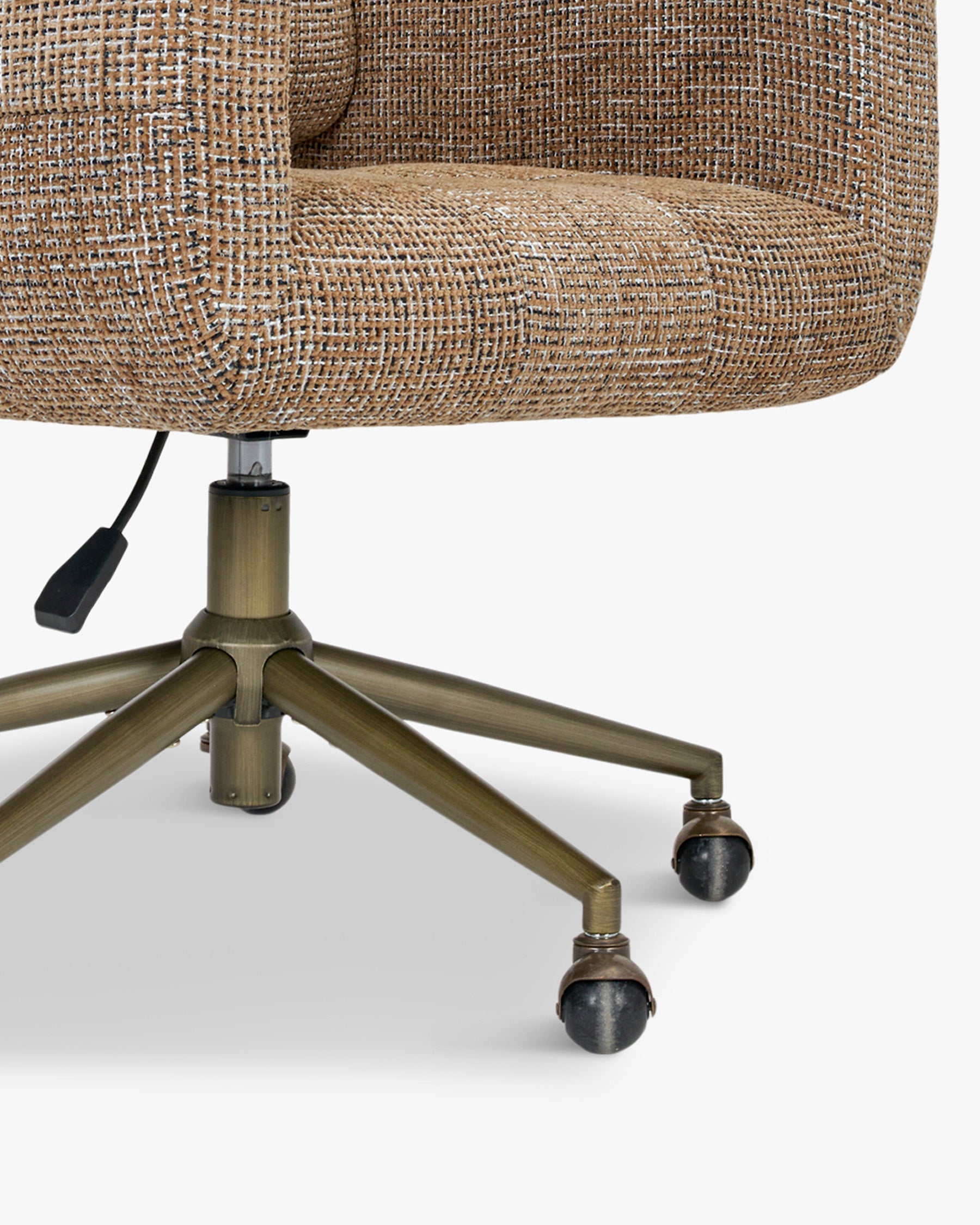 Chaise élégante en tweed avec dossier touffeté flottant Salon et salle à manger