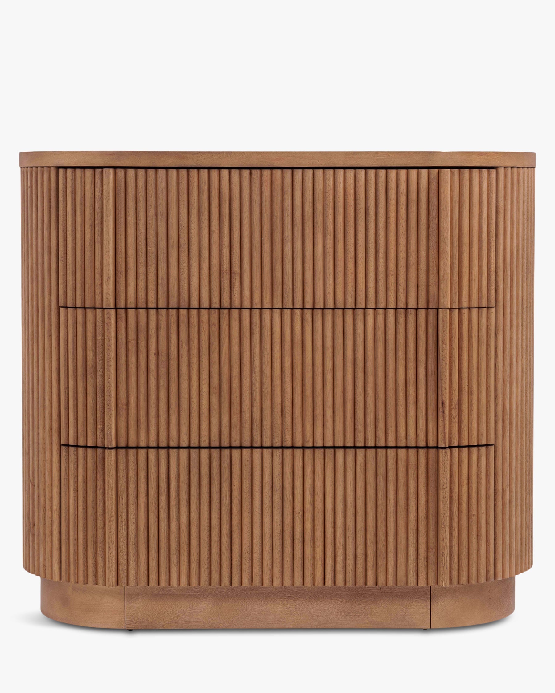 Commode élégante en bois avec coins arrondis, façade nervurée et système d'ouverture-pression pour chambre et salon