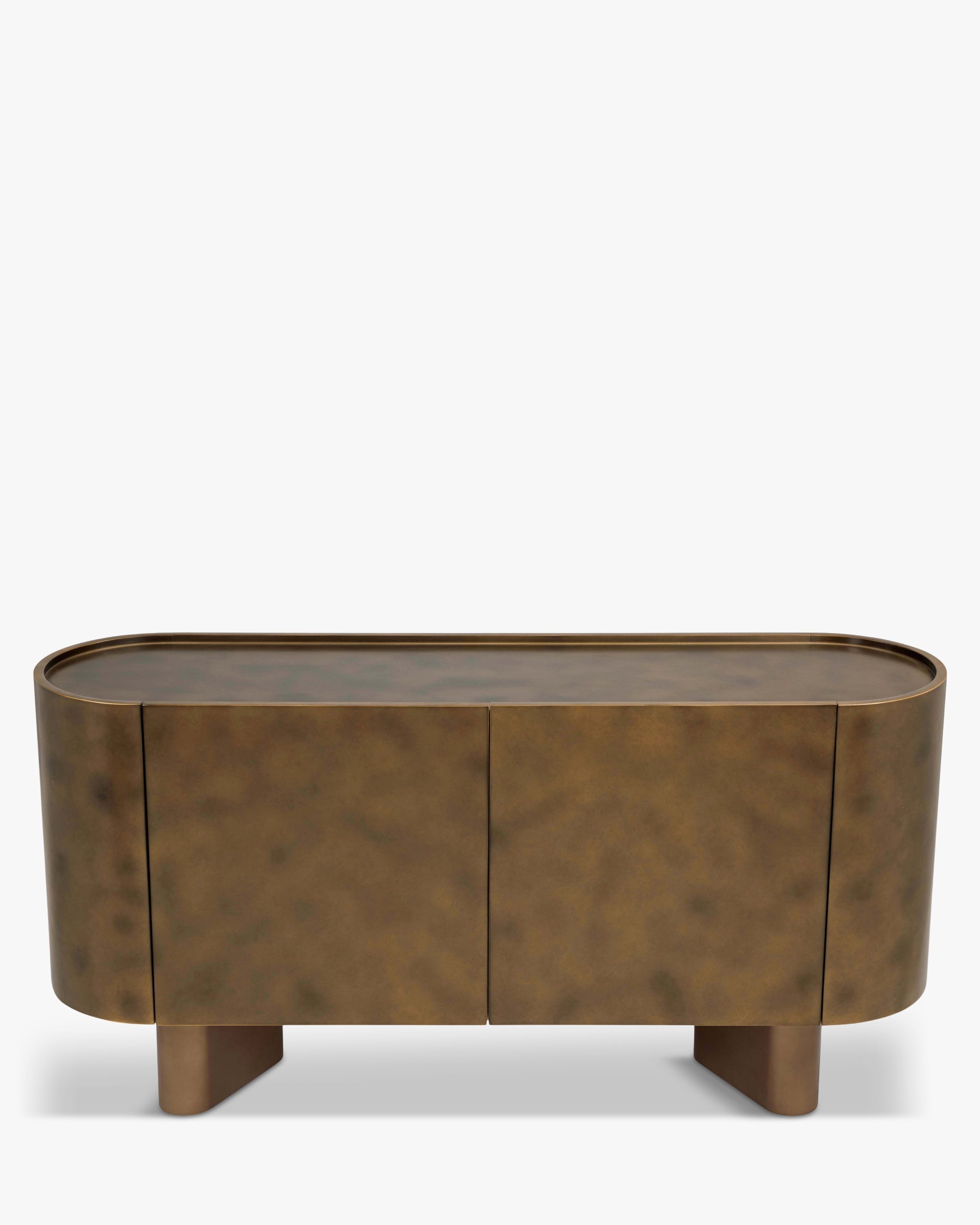 Buffet moderne en laiton au design épuré et à l'élégance contemporaine pour le salon